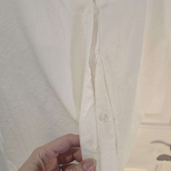 Linen Spring Blouse - Picture 5 of 7